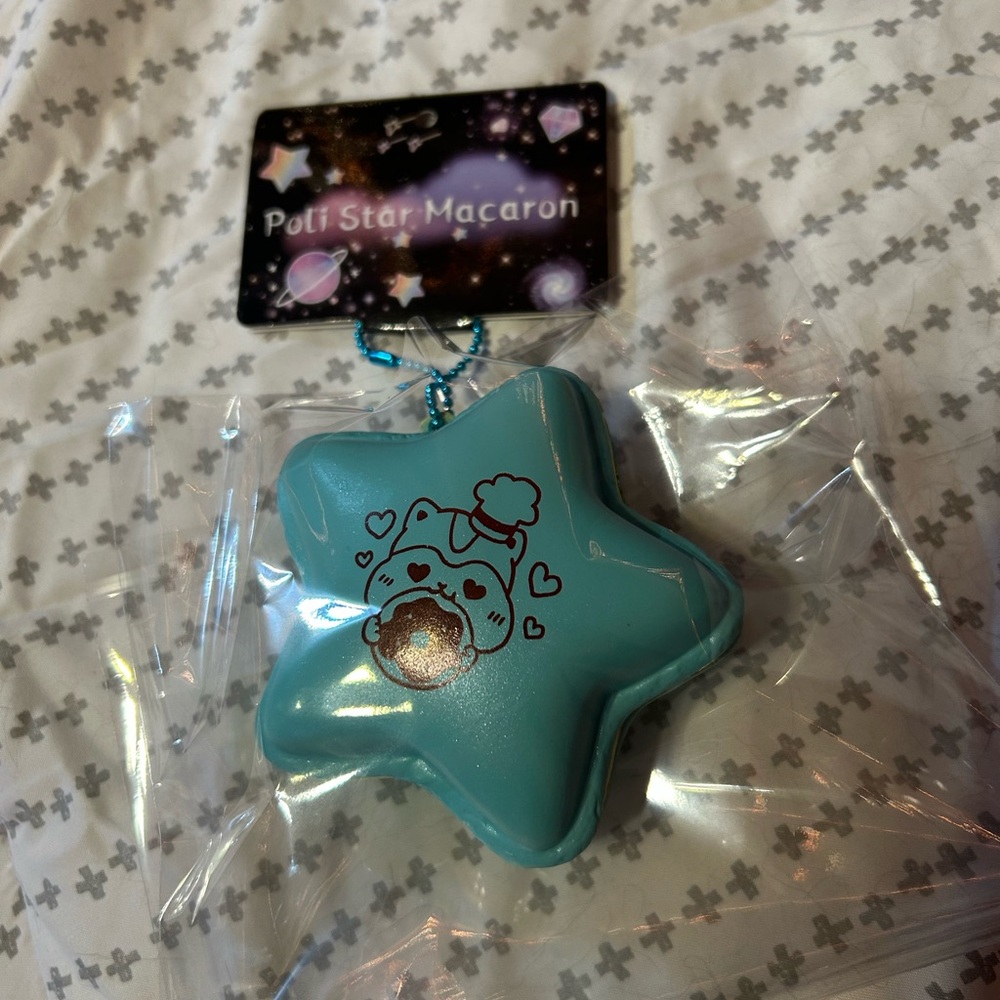 Blue Star-Shaped Poli Hamster Macaron